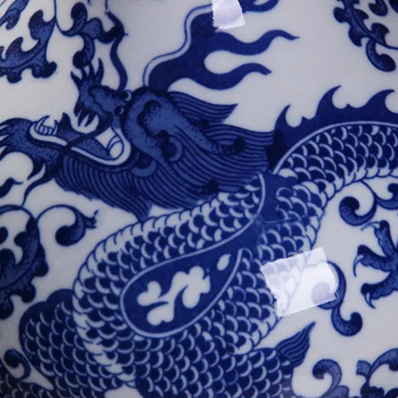 Vase céramique chinois dragon détail matière