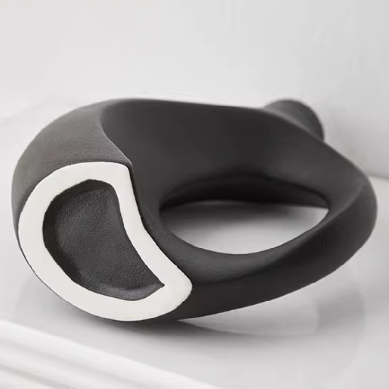 Vase ceramique design nordique noir detail bas