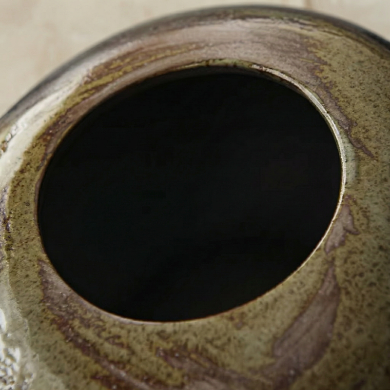 Vase céramique japonais organique détail dessus