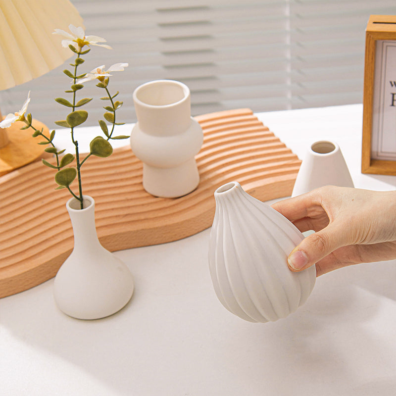 Vases en ceramique design blanc ensemble