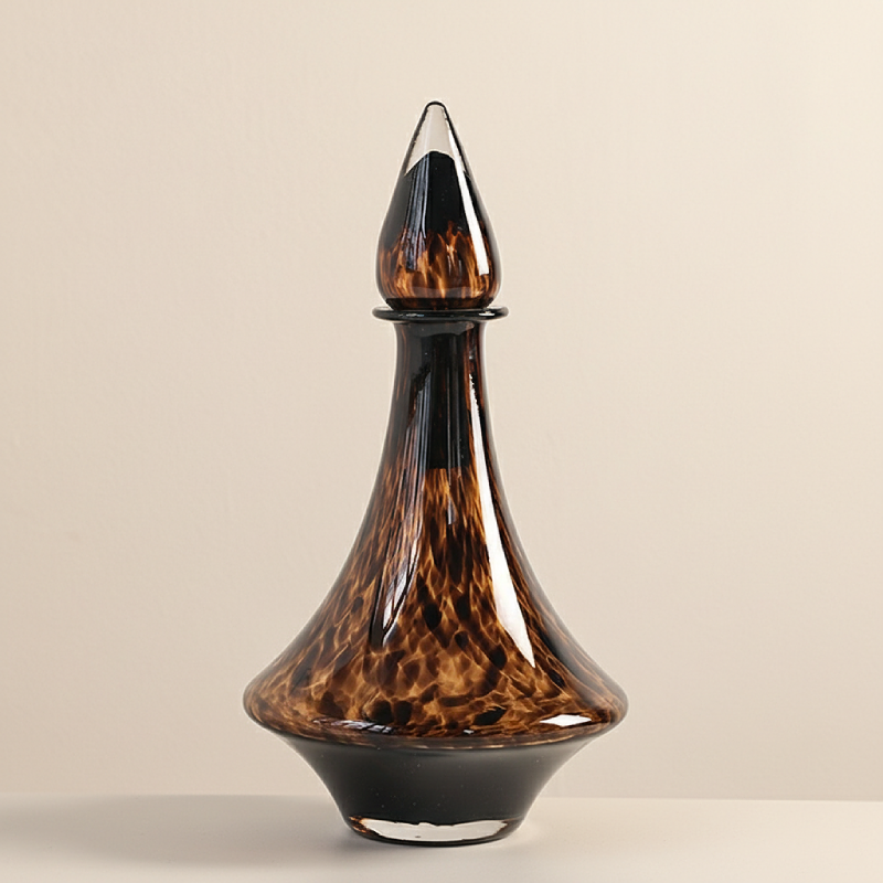 Vase en verre sculptural – Design contemporain fumé L'univers-du-vase