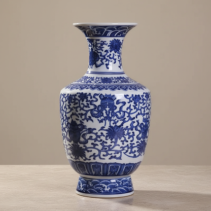 Vases en céramique bleue et blanche – Motifs floraux asiatiques élégants L'univers-du-vase