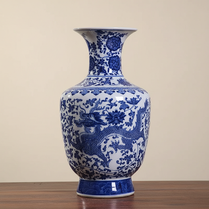 Vases en céramique bleue et blanche – Motifs asiatiques élégants L'univers-du-vase