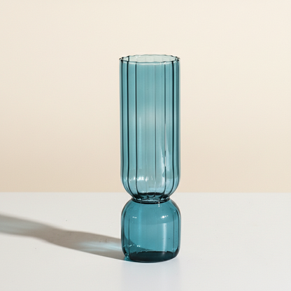 Vase en verre strié – Design contemporain lumineux L'UNIVERS DU VASE