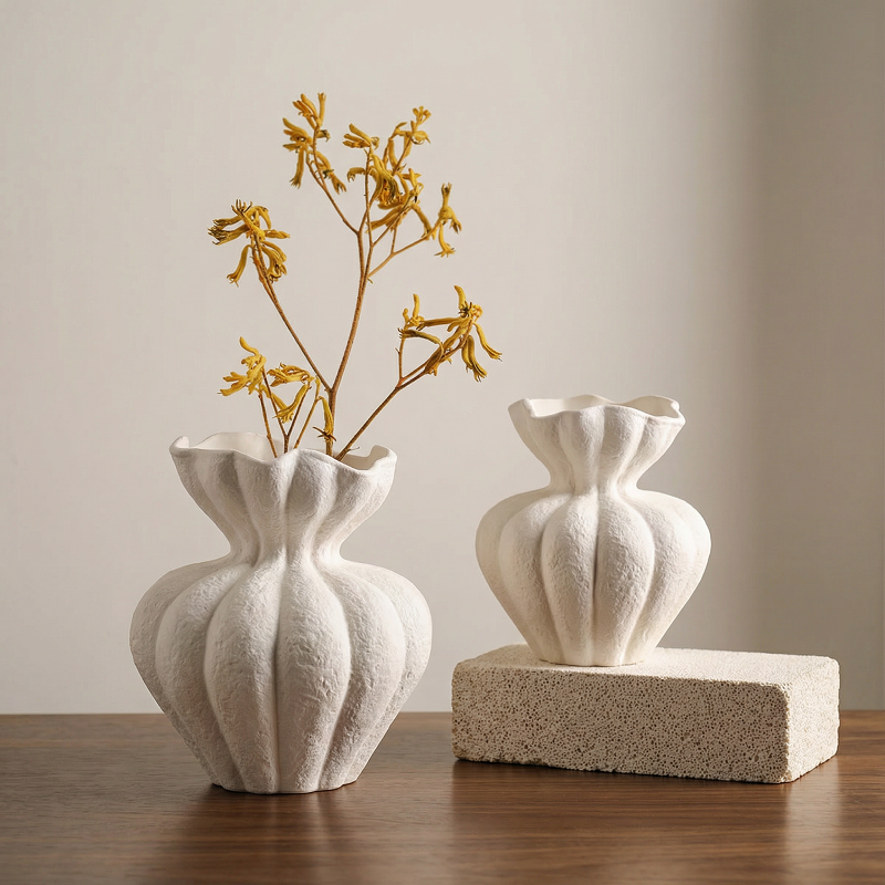 Duo vases céramique blancs design pétales intérieur