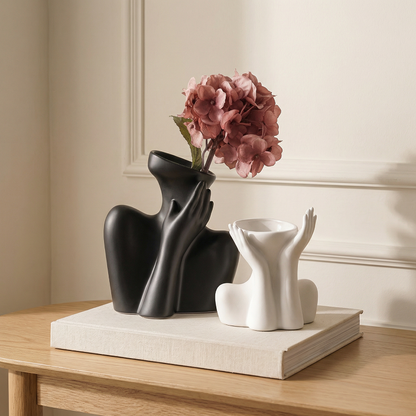 Duo vases céramique noir et blanc buste femme