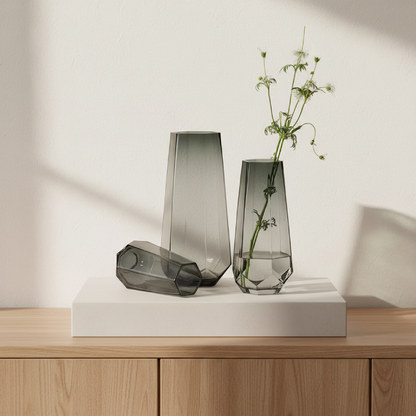Duo vases verre facetté design minimaliste gris
