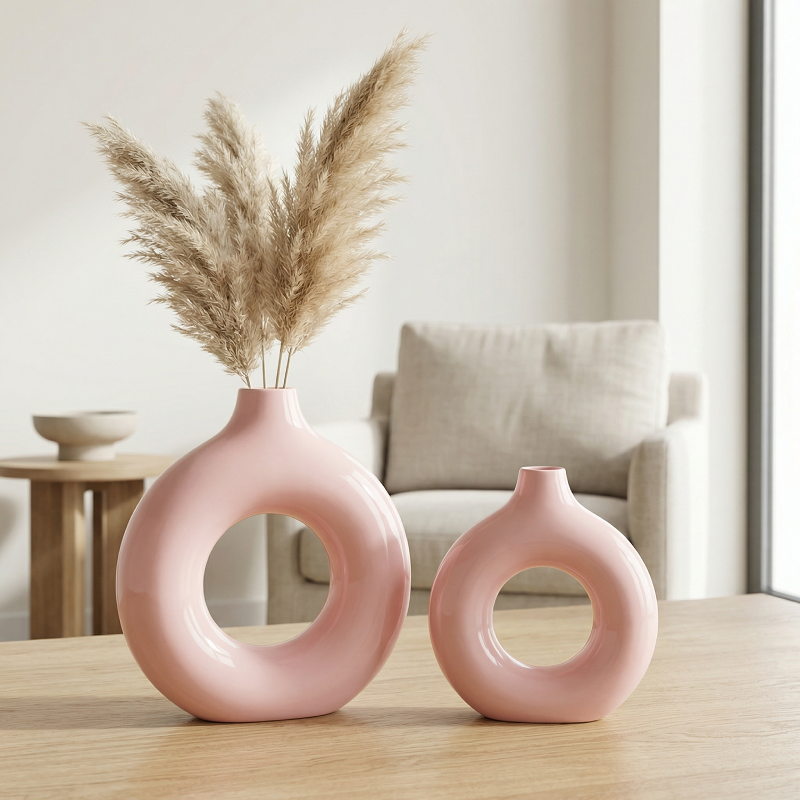 Vases en céramique design circulaire