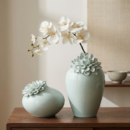Vases en porcelaine vert céladon – Design floral sculpté et décoration élégante L'UNIVERS DU VASE