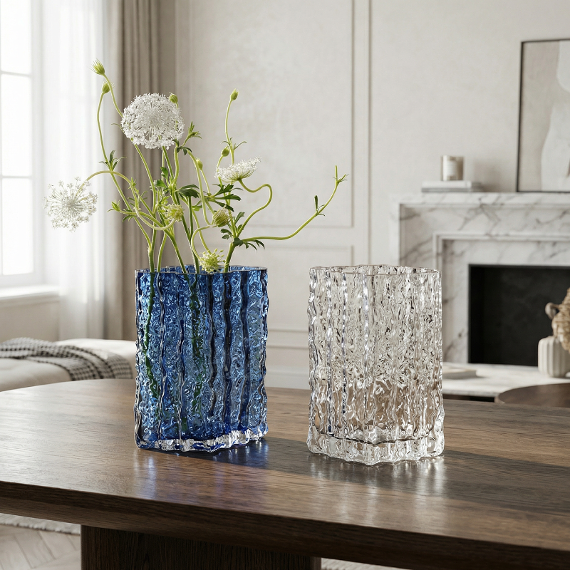Vases en verre texturé