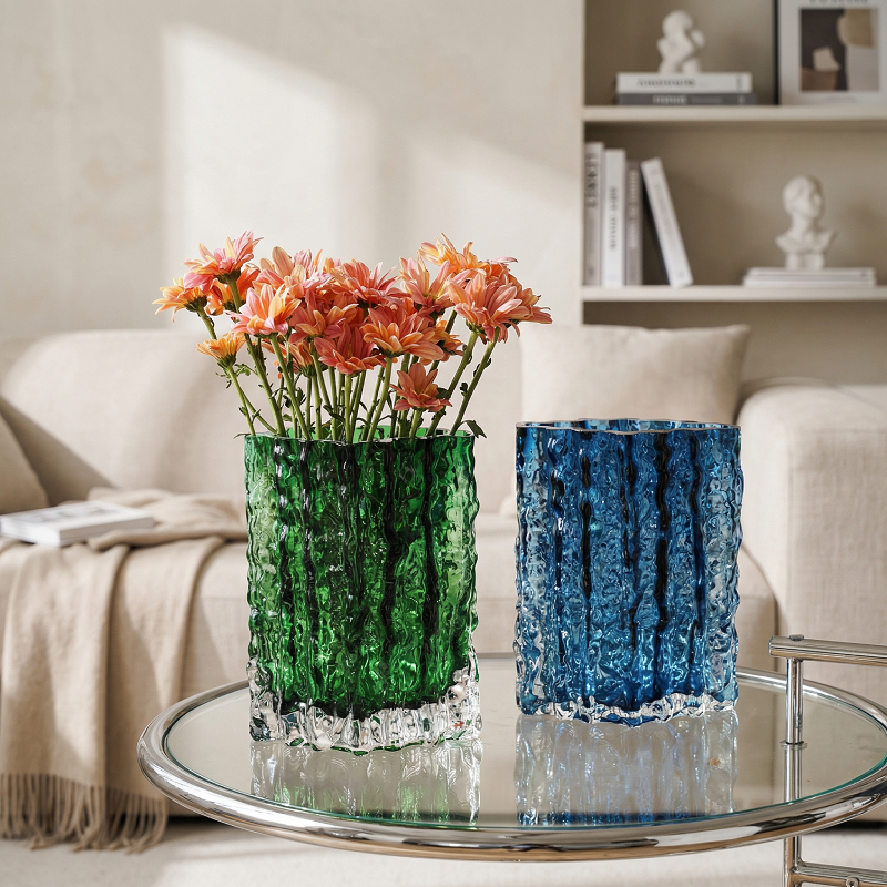 Vases en verre texturé