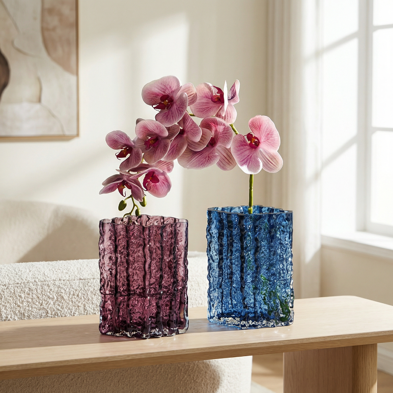 Vases en verre texturé