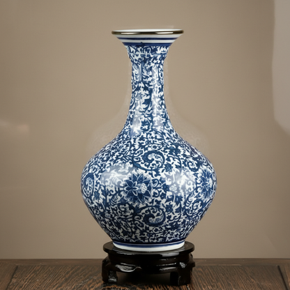 Vases en céramique bleu et blanc – Motifs traditionnels élégants L'univers-du-vase