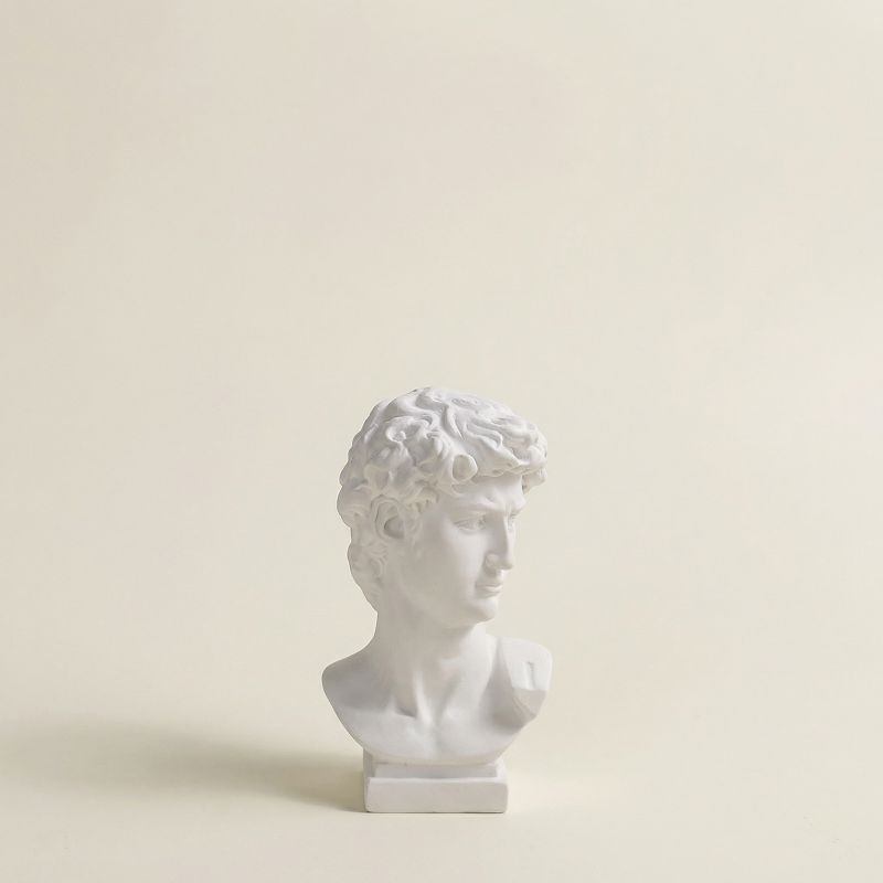 Ornement résine blanc sculpture tête design nordique taille S