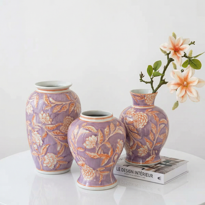Trio vases céramique violet motif floral intérieur