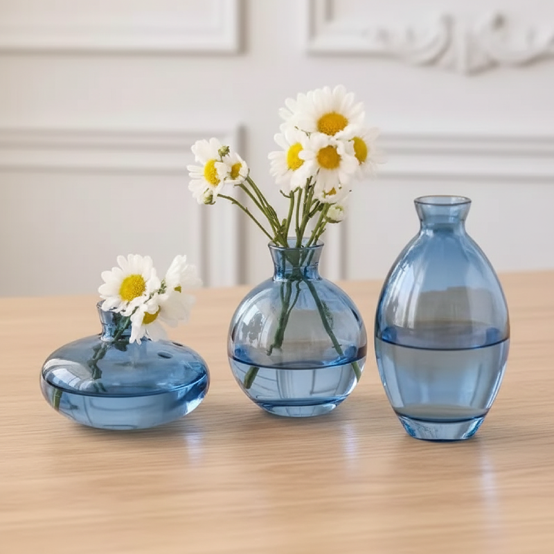 Trio vases verre design arrondi bleu