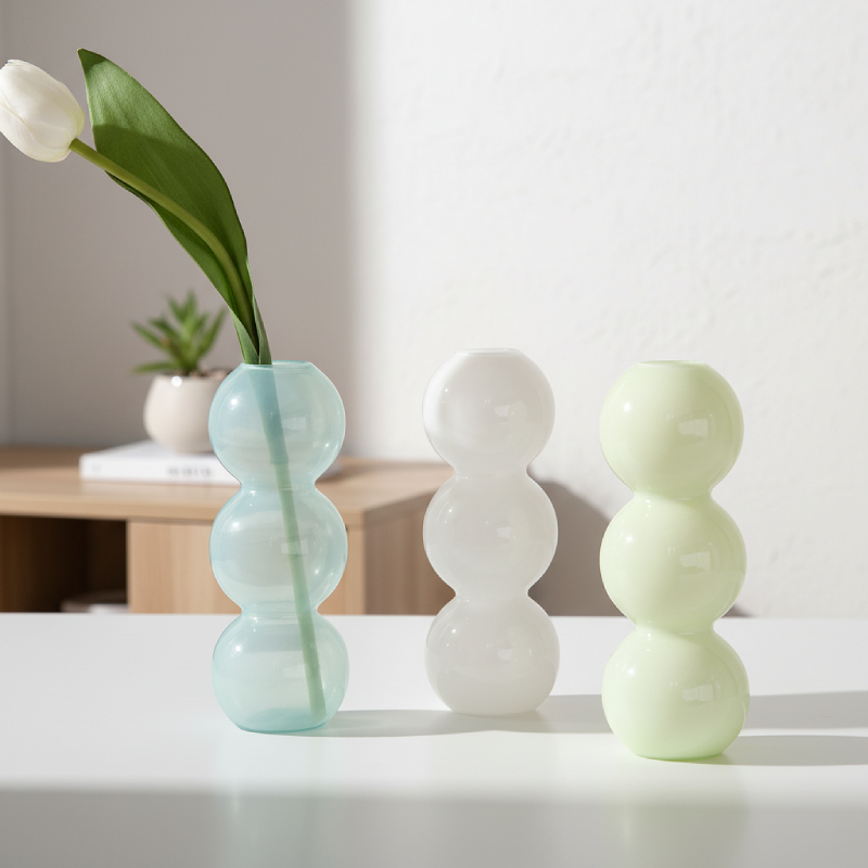 Trio vases verre formes sphériques trois boules lifestyle