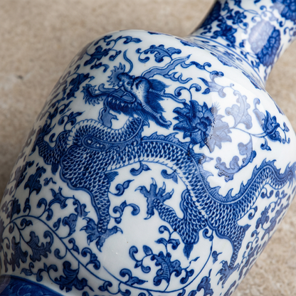 Vase céramique chinois dragon détail