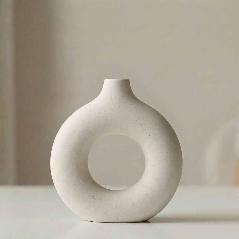 Vases en céramique design circulaire