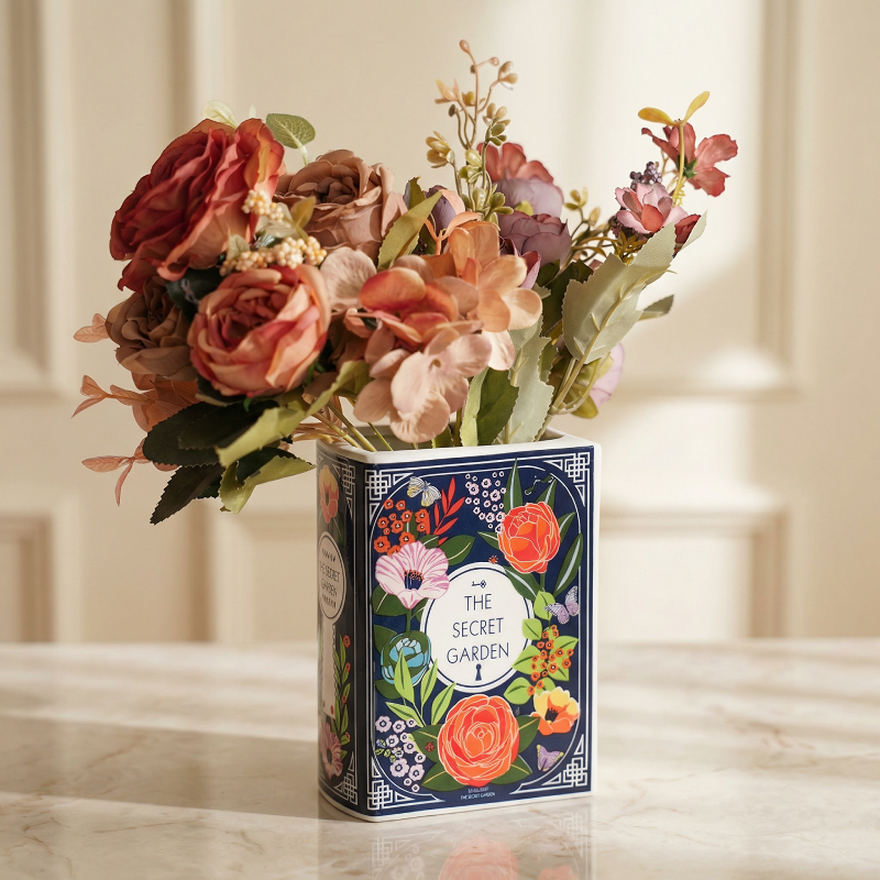 Vase céramique forme livre motif fleurs lifestyle