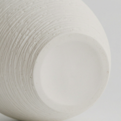 Vase céramique texturée design contemporain minimaliste détail dessous