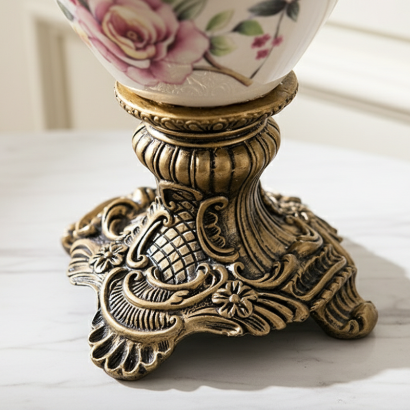 Vase double anses style européen raffiné fleurs et oiseaux britanniques détail pied