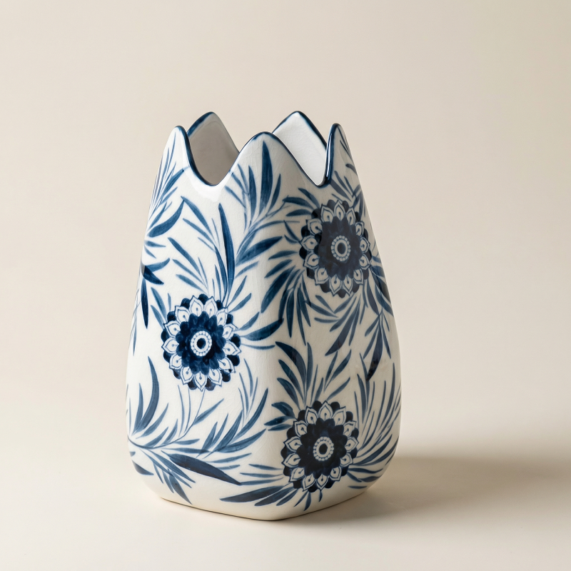 Vases en porcelaine florale bleu et blanc – Élégance décorative intemporelle L'UNIVERS DU VASE
