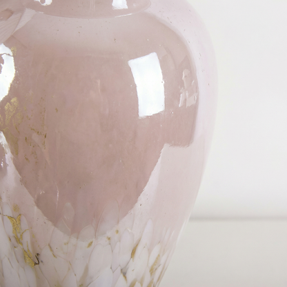 Vase verre design élégant rose poudré finition glaçure détail