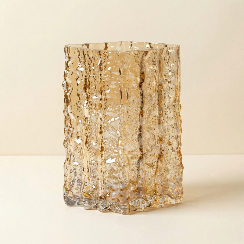Vases en verre texturé