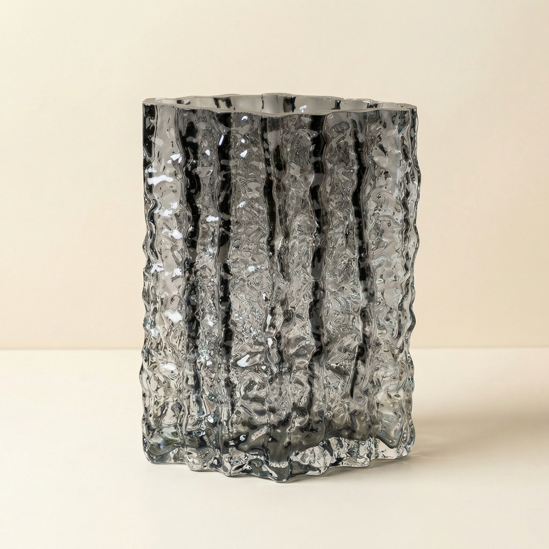 Vases en verre texturé