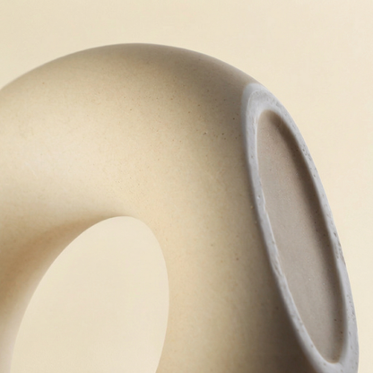 Vases en céramique design circulaire