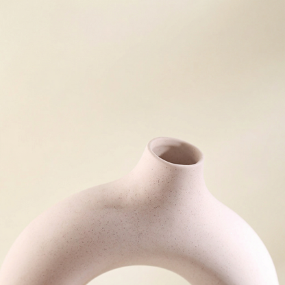 Vases en céramique design circulaire