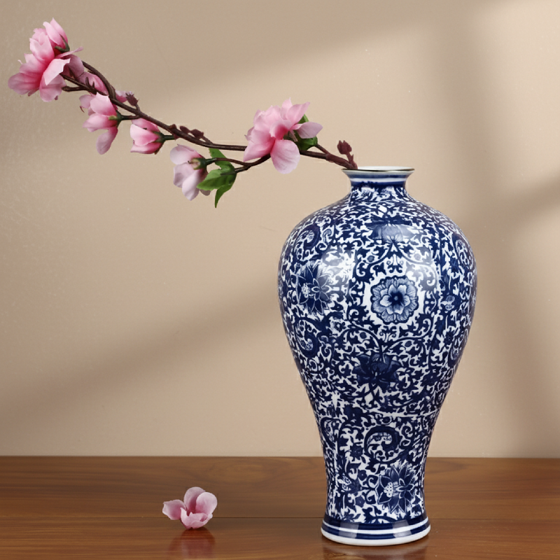 Vases en céramique bleu et blanc – Motifs traditionnels élégants L'univers-du-vase