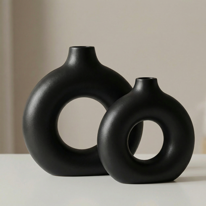 Vases en céramique design circulaire