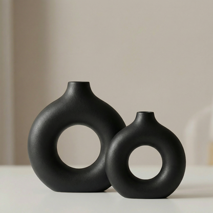Vases en céramique design circulaire