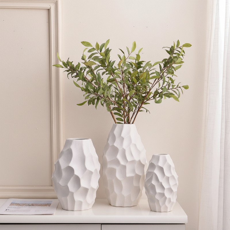 Vases céramique sculptée texturé blanc contemporain