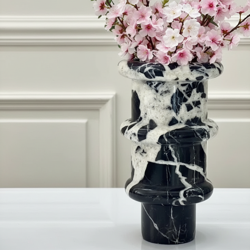 Vases marbre design noir interieur