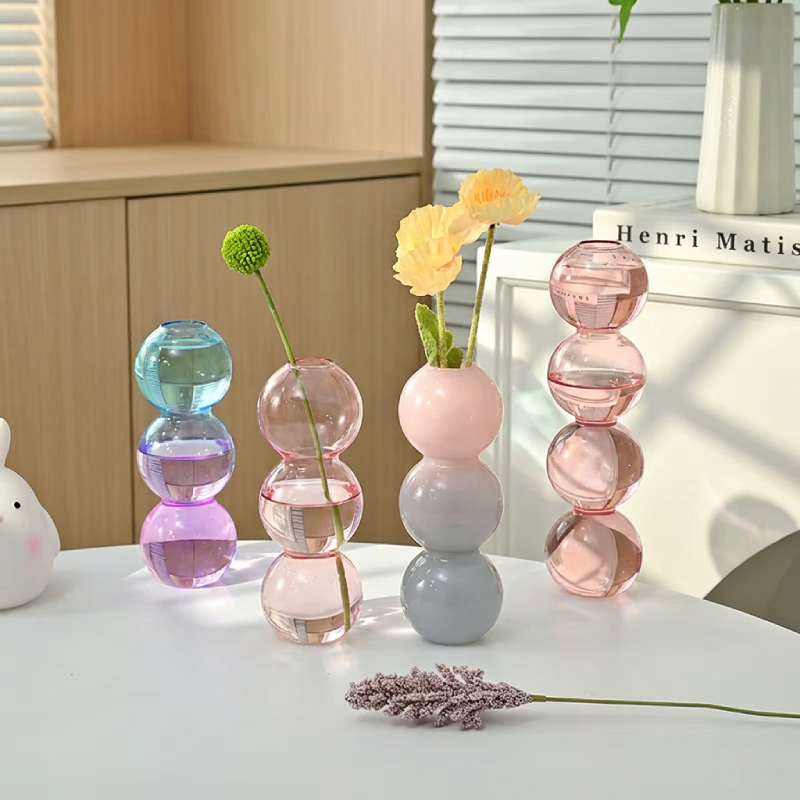 Vases verre formes sphériques trois et quatre boules lifestyle