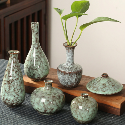 Vases en céramique effet craquelé