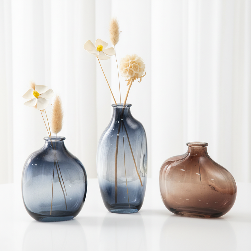 Vases en verre coloré – Design épuré L'UNIVERS DU VASE