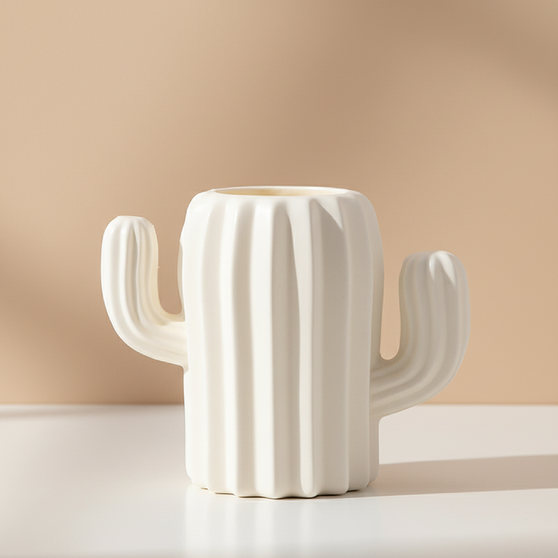 Vases cactus en plastique – Design décoratif moderne L'univers-du-vase