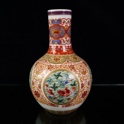 Vases en porcelaine décor poissons et motifs traditionnels – Élégance asiatique L'UNIVERS DU VASE