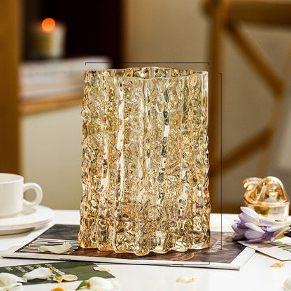 Vases en verre texturé